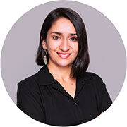 Professor Paula Giraldo-Gallo, Lee Osheroff Richardson Prize Alumna and Committee Member