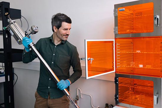 Dr Gaël Grissonnanche and his research group, École Polytechnique